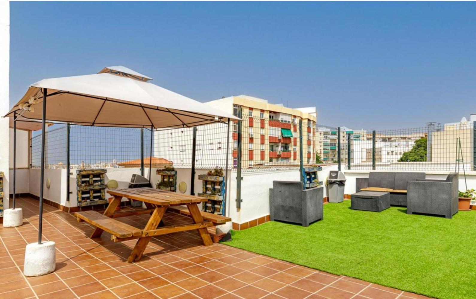 Apartamento Centrico La Merced 2 - Free Parking & Free Gym Málaga Exterior foto
