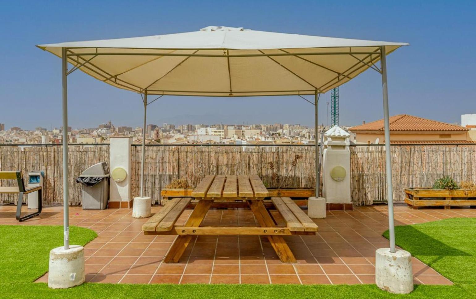 Apartamento Centrico La Merced 2 - Free Parking & Free Gym Málaga Exterior foto